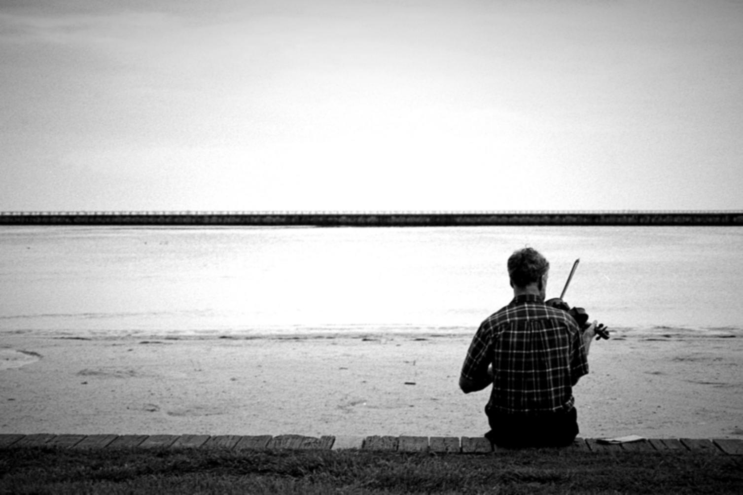 Процес обробки звуку в студійному середовищі